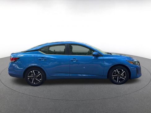 Used 2025 Nissan Sentra SV image 16