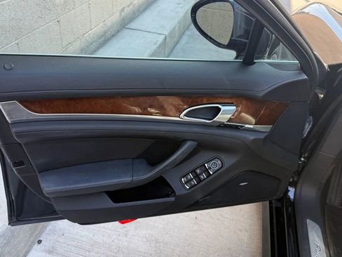 Used 2011 Porsche Panamera S RWD image 13