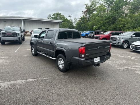 Used 2021 Toyota Tacoma SR AWD/4WD image 8