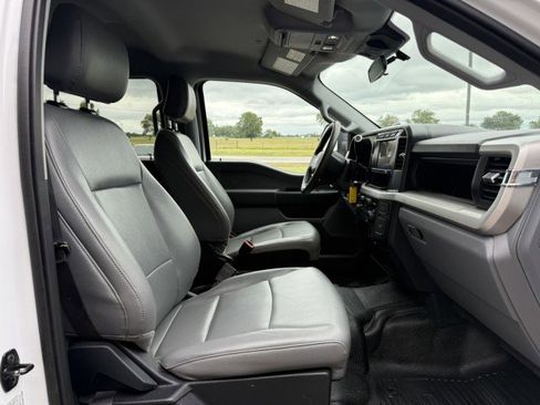 Used 2023 Ford F550 4x4 Crew Cab Super Duty image 8
