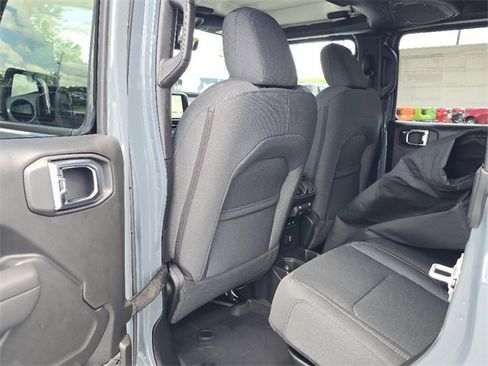 New 2025 Jeep Gladiator Willys image 5