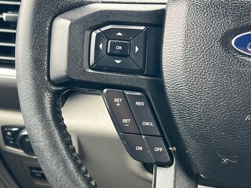 Used 2016 Ford F150 XLT w/ Equipment Group 302A Luxury image 29