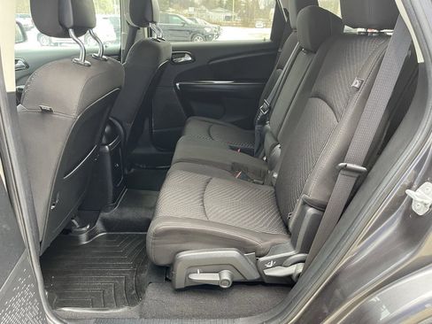 Used 2015 Dodge Journey SXT w/ Flexible Seating Group image 15