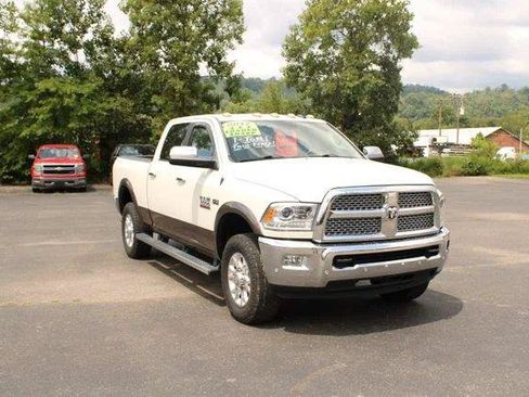 Used 2017 RAM 3500 Laramie w/ Snow Chief Group AWD/4WD image 2