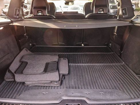 Used 2023 Volvo XC90 B5 Plus w/ Protection Package Premier image 27