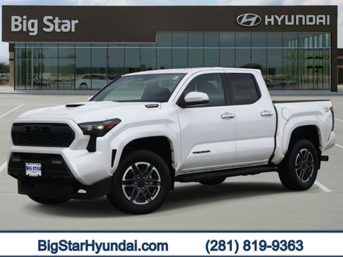 Used 2024 Toyota Tacoma TRD Sport w/ TRD Sport Upgrade Package image 1