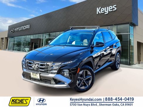 Certified 2025 Hyundai Tucson SEL image 1