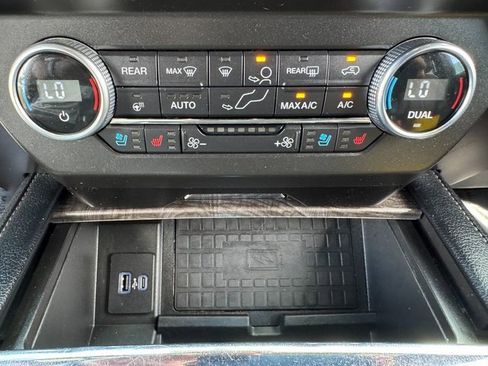 Certified 2021 Ford Expedition Max Limited image 31