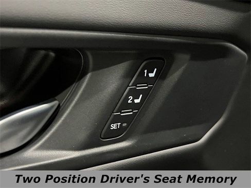 Used 2025 Honda Accord EX-L image 18