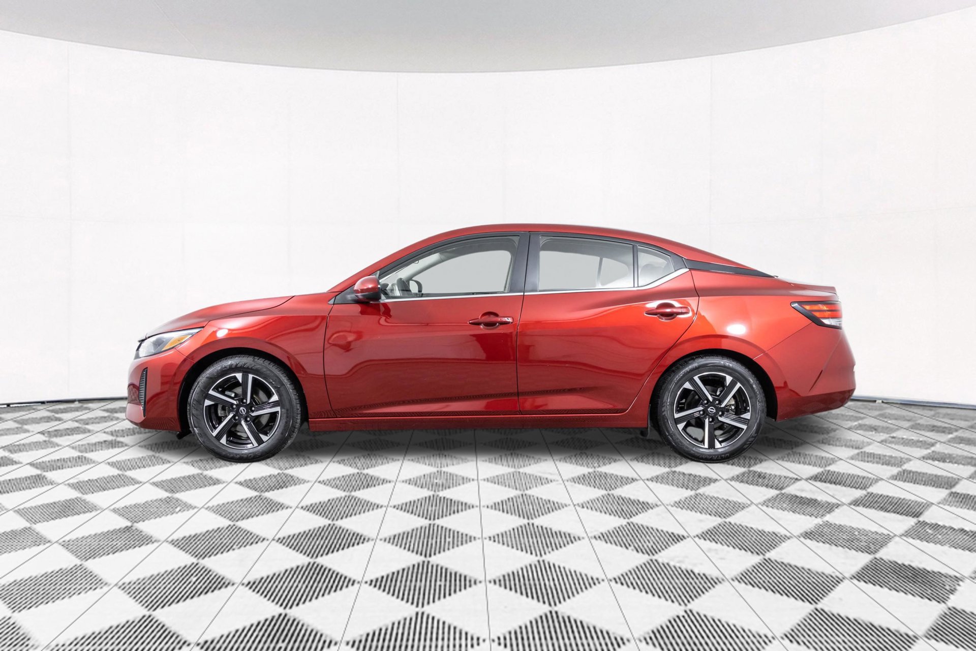 Used 2024 Nissan Sentra SV FWD image 13