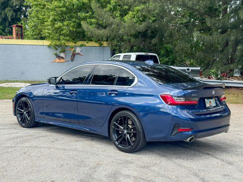 Used 2022 BMW 330i xDrive Sedan w/ Premium Package image 4