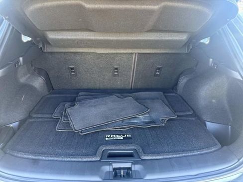 Used 2020 Nissan Rogue Sport SV w/ All-Weather Package image 8