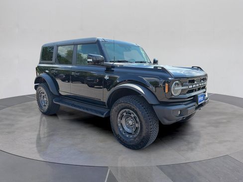 Certified 2025 Ford Bronco Outer Banks w/ Sasquatch Package AWD/4WD image 15
