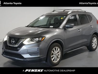 Used 2017 Nissan Rogue SV