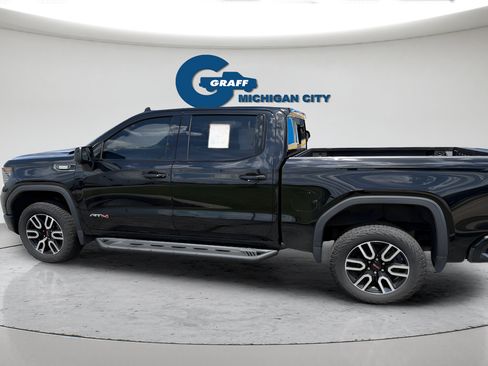 Used 2023 GMC Sierra 1500 AT4 w/ AT4 Preferred Package AWD/4WD image 2