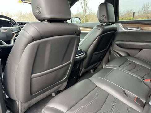 Certified 2023 Cadillac XT6 Premium Luxury w/ Platinum Package image 21