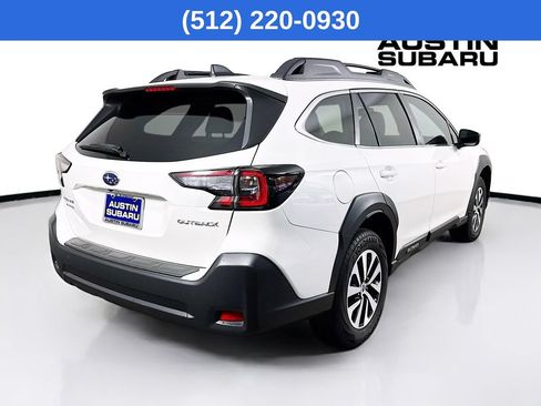 Used 2025 Subaru Outback Premium AWD/4WD image 8
