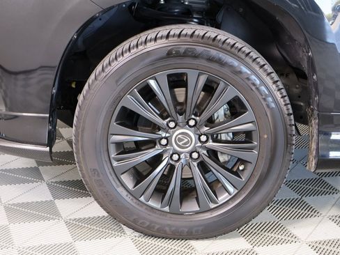 Used 2023 Lexus GX 460 Luxury w/ Sport Design Package image 21