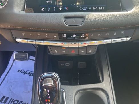 Used 2023 Cadillac XT4 Sport image 28