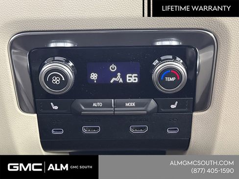 New 2026 GMC Yukon Denali w/ Denali Reserve Package AWD/4WD image 26