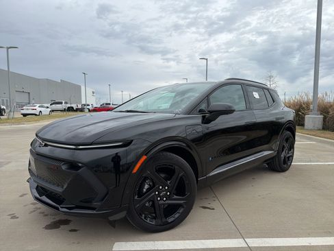 Certified 2024 Chevrolet Equinox EV RS image 8