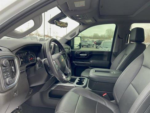 Used 2022 Chevrolet Silverado 2500 LTZ w/ LTZ Premium Package image 12