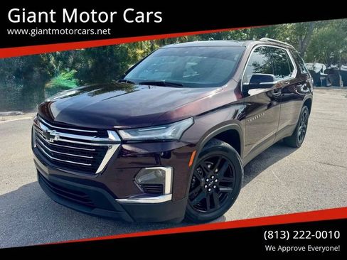 Used 2022 Chevrolet Traverse LT FWD image 1