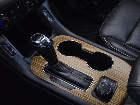 Used 2017 GMC Acadia Denali w/ Technology Package image 26