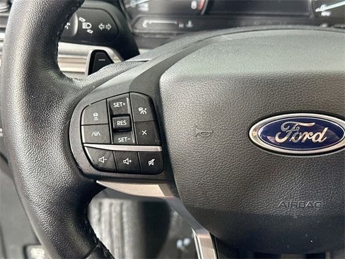 Used 2020 Ford Explorer Limited image 21