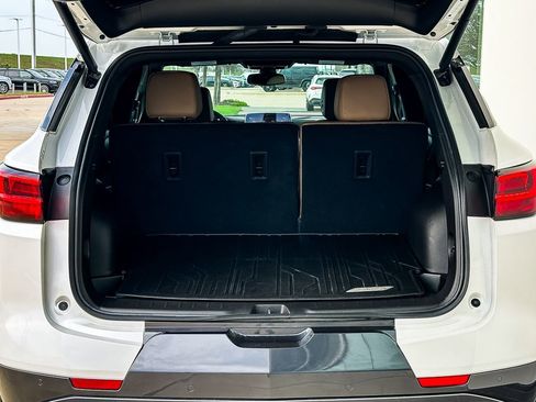 Used 2024 Chevrolet Blazer Premier w/ Enhanced Convenience Package image 31