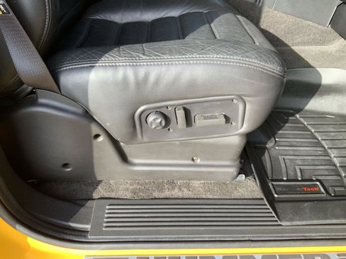 Used 2006 HUMMER H2 image 56