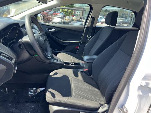 Used 2018 Ford Focus SE FWD image 27