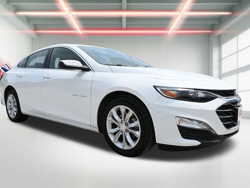 Used 2024 Chevrolet Malibu LT FWD image 4