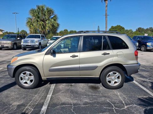 Used 2003 Toyota RAV4 Base Fwd 4dr SUV image 9