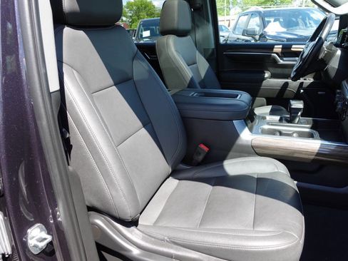 Used 2022 Chevrolet Silverado 1500 LT Trail Boss w/ LT Trail Boss Premium Package AWD/4WD image 43