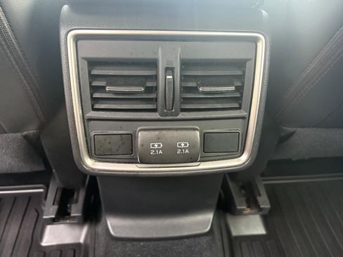 Used 2020 Subaru Forester Limited w/ Popular Package #3 image 26