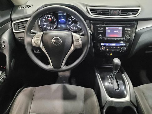 Used 2016 Nissan Rogue SV AWD/4WD image 22