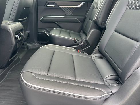 New 2026 GMC Acadia Denali w/ Super Cruise Package FWD image 21