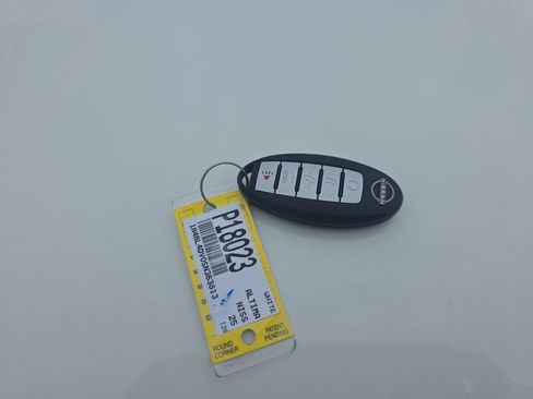 Used 2025 Nissan Altima 2.5 SV FWD image 26