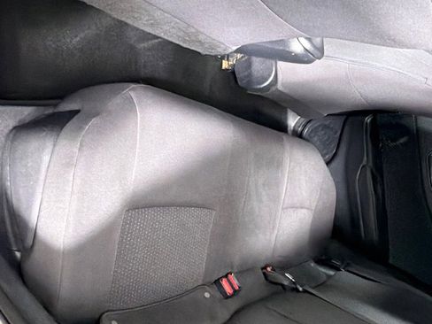 Used 2018 Toyota C-HR XLE image 17