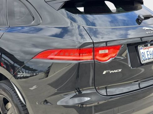Used 2017 Jaguar F-PACE Premium AWD/4WD image 37