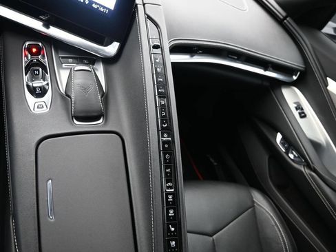 Used 2020 Chevrolet Corvette Stingray Preferred Conv w/ 2LT Preferred Equipment Group RWD image 33