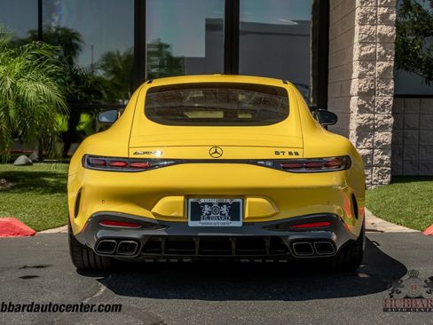 Used 2025 Mercedes-Benz AMG GT 63 image 40
