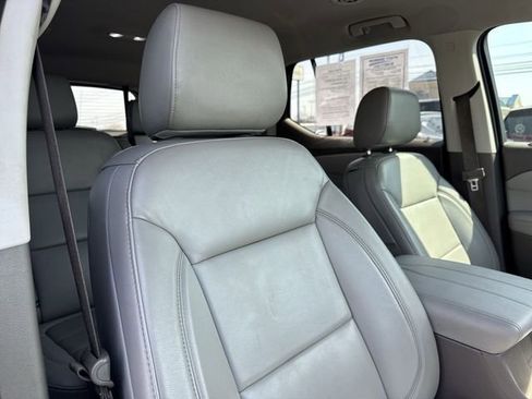 Used 2018 Chevrolet Traverse LT w/ LPO, Cargo Package image 25