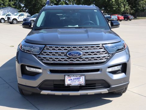 Used 2022 Ford Explorer Limited w/ Hybrid Equipment Group 310A image 3