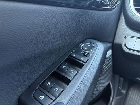 Used 2021 Kia Seltos SX w/ SX Sunroof Package image 13