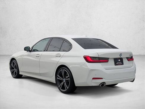 Used 2023 BMW 330i Sedan w/ Premium Package image 8