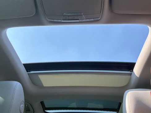 Used 2016 Mercedes-Benz C 300 Sedan image 15