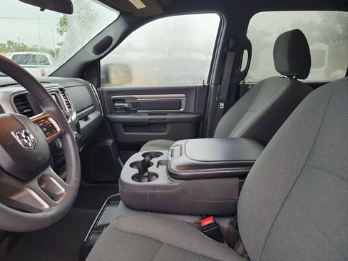 Used 2024 RAM 1500 Classic Warlock RWD image 12