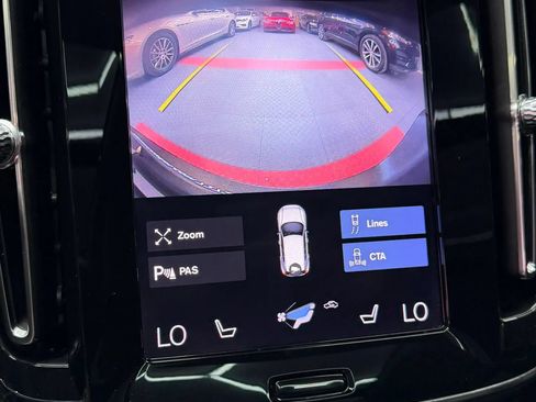 Used 2019 Volvo XC40 T5 Momentum AWD/4WD image 22